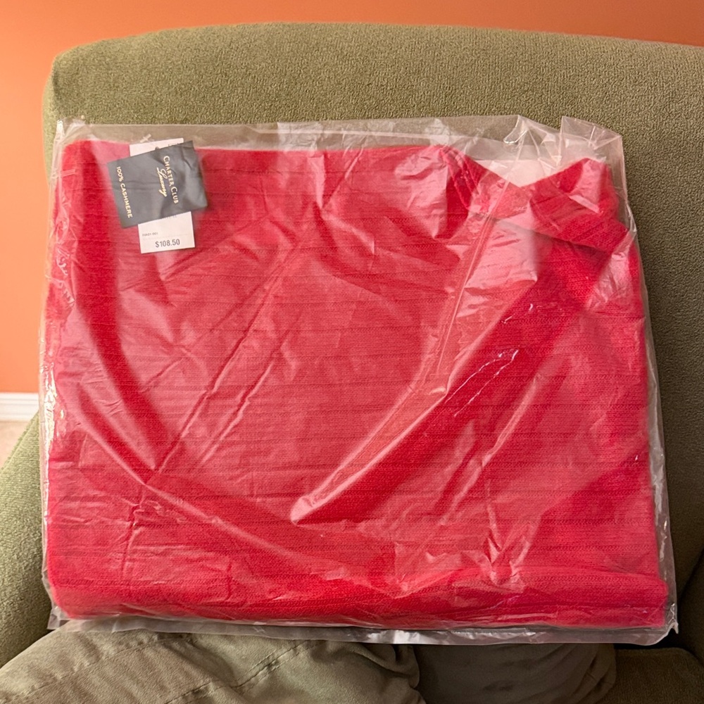 NWT Charter Club Luxury Cashmere Scarf in Calypso Red